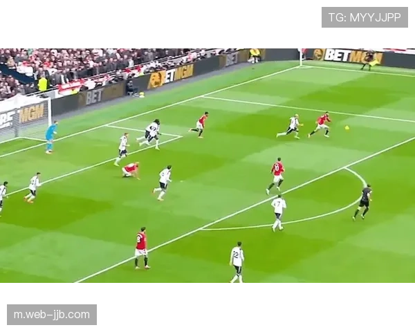 维拉进攻转换速度缓慢，切尔西前场逼抢成功夺回球权